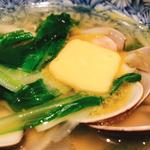 蛤と季節野菜の酒蒸しバター(大福池袋)