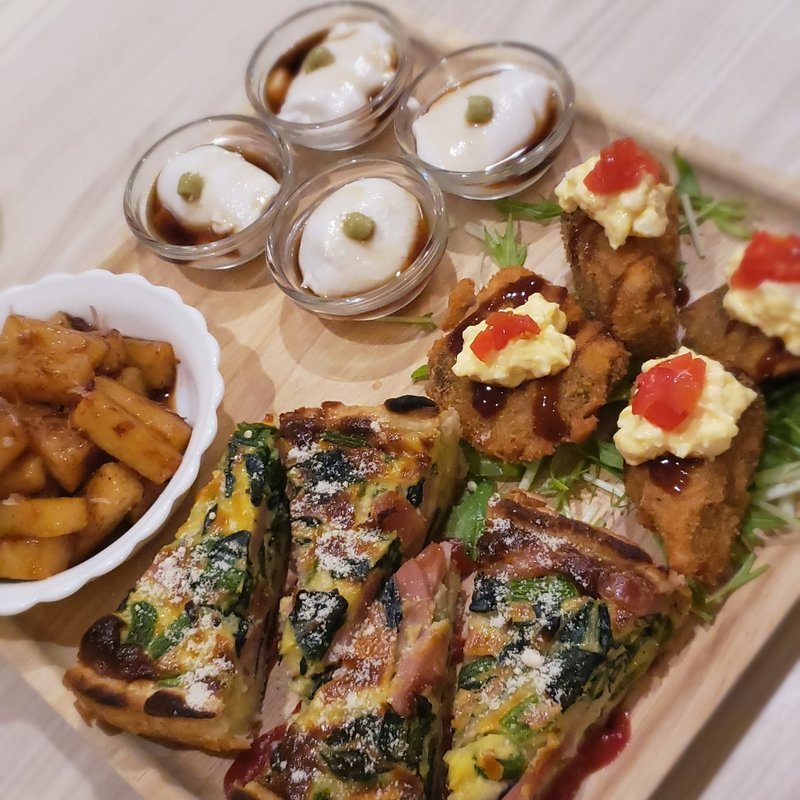 飲み放題料理お任せ　前菜(くつろぎバル マルシェ)