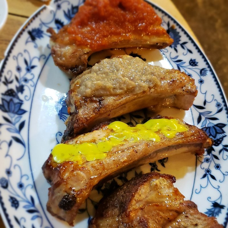 スペアリブ(ワインバルヤリブリン)