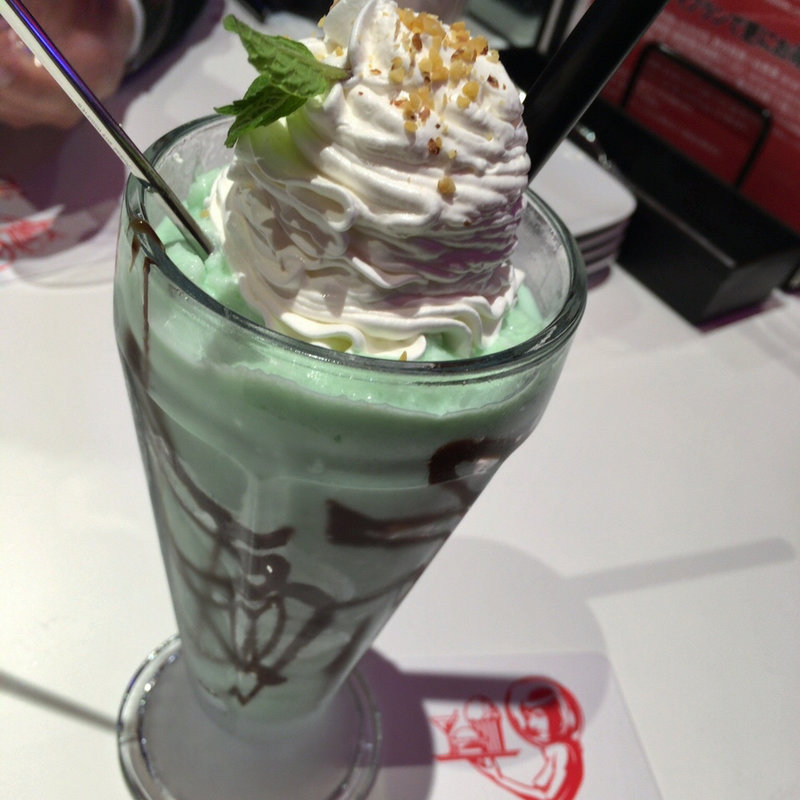 チョコミントシェイク(SF dining&bar 新宿FLUX)