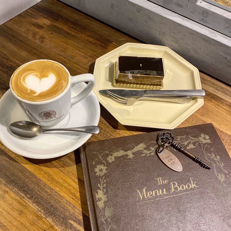 オペラ(梟書茶房 Ｅｓｏｌａ池袋店)