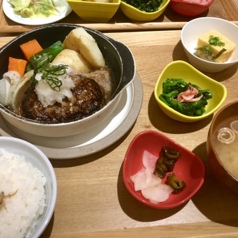 ジューシー大葉おろしハンバーグ 塩麹醤油ソース(和ごはんとカフェ chawan)