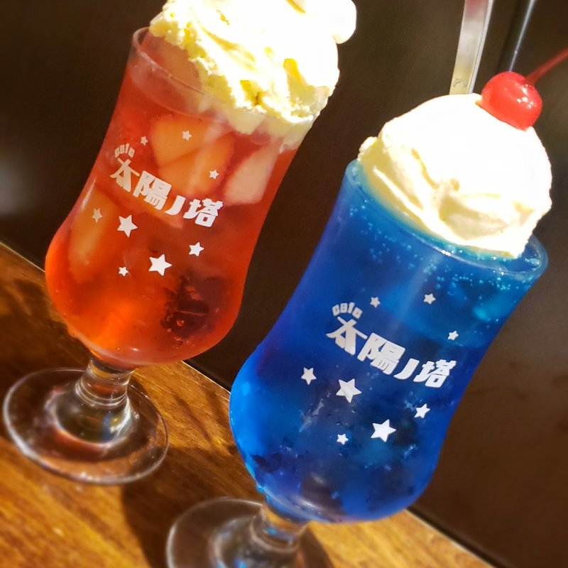 クリームソーダ(cafe太陽ノ塔 NAMBA CITY)
