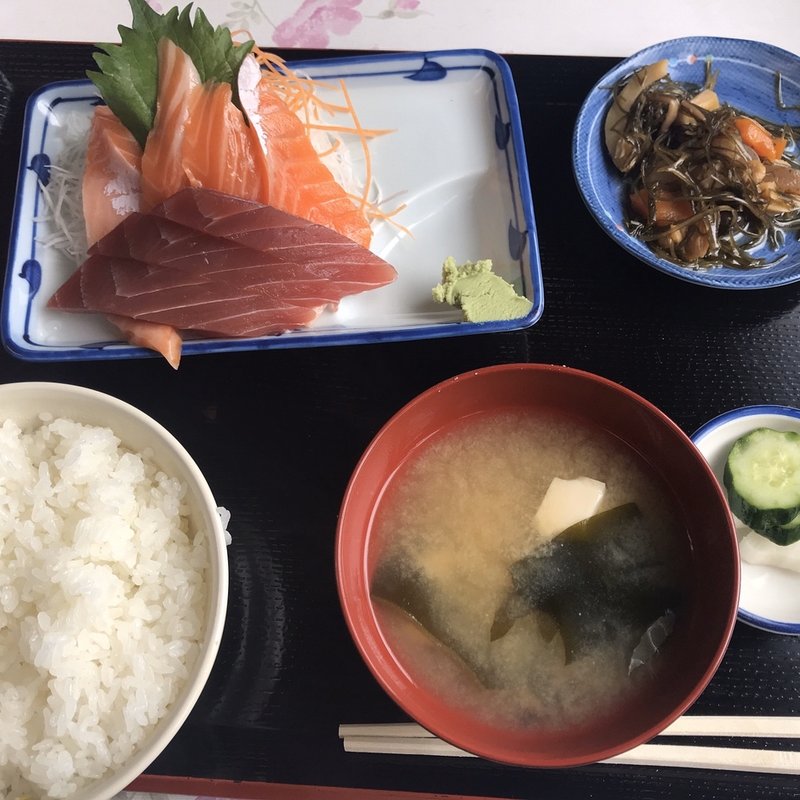 刺身定食（2種盛り）(彩 )