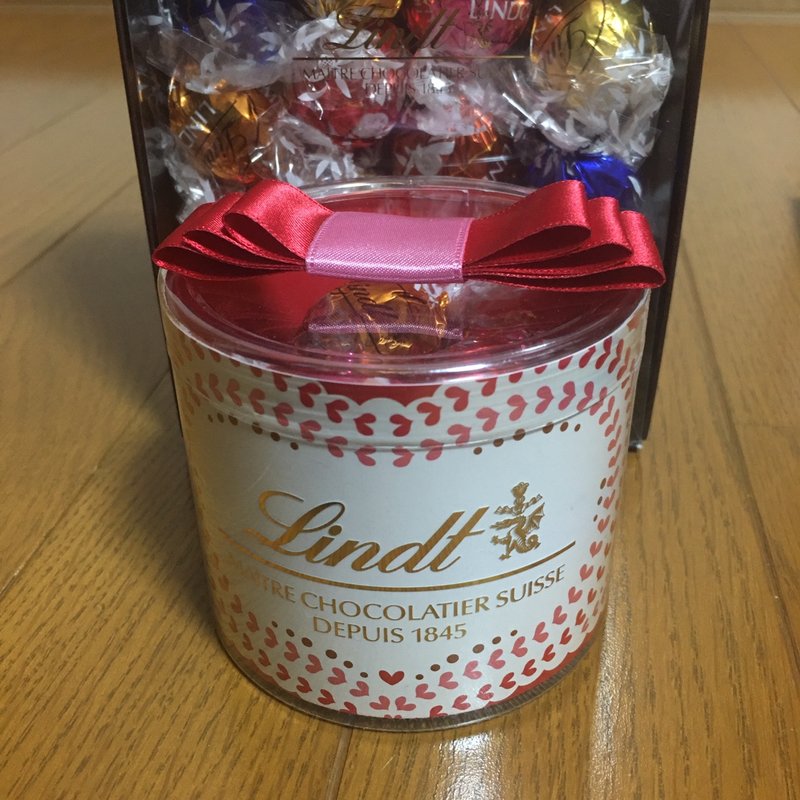 リンドールリボンギフト(リンツ ショコラ カフェ 土岐プレミアム・アウトレット店 （Lindt Chocolat Cafe）)