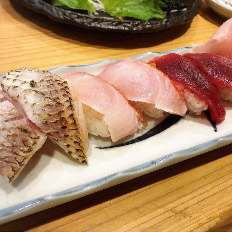 お寿司(魚屋スタンドふじ子 ルクア店)