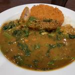 メンチカツ＋ほうれん草(カレーハウス CoCo壱番屋 東区栄町店)