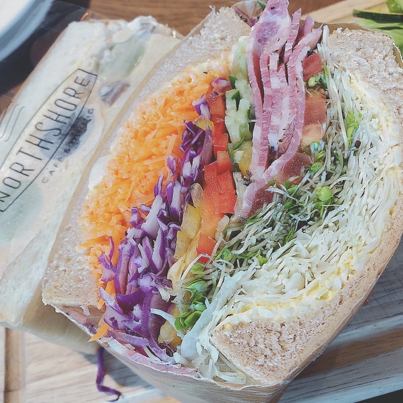 パストラミと卵のサンドイッチ(NORTHSHORE 北浜店)