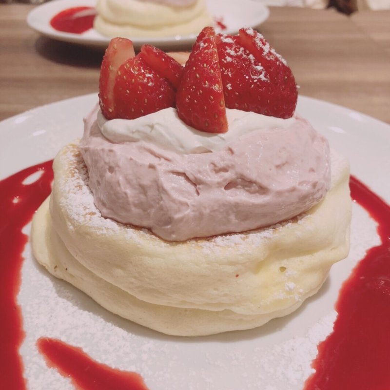 苺クリームリコッタパンケーキ(高倉町珈琲 大井町店)