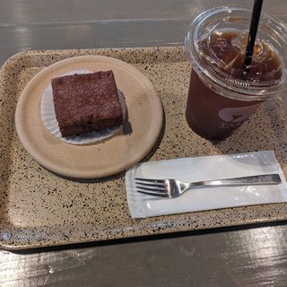 ブラウニー(YARD Coffee & Craft Chocolate)
