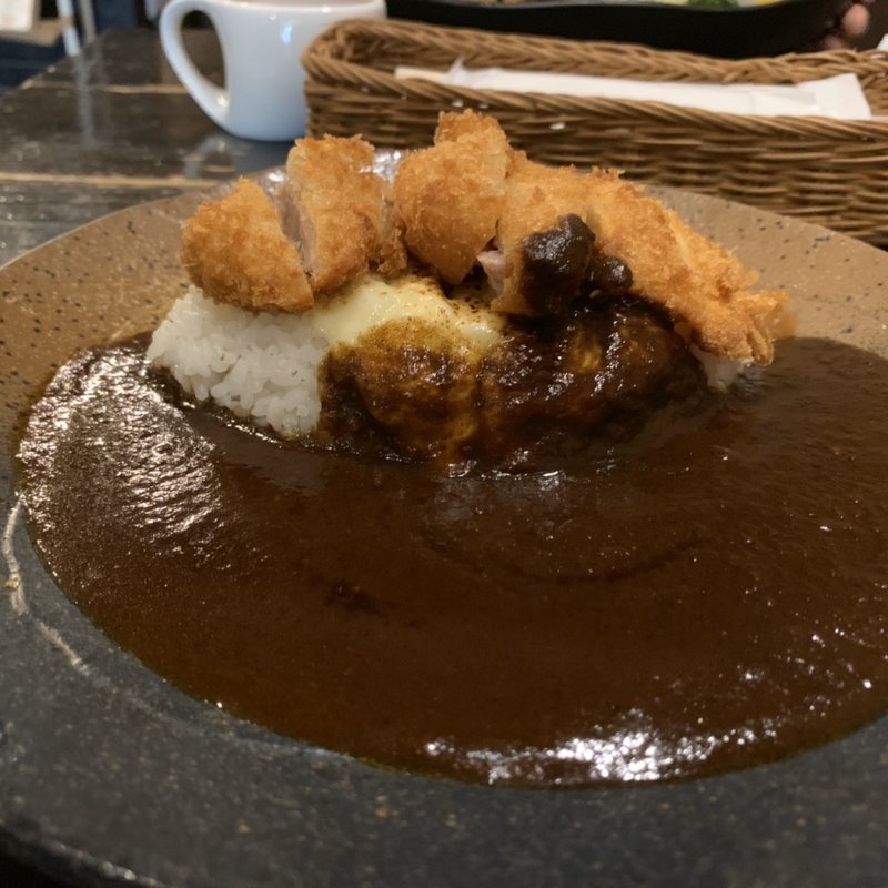 とんチーカレー(Cafe 婆沙羅かえる堂)