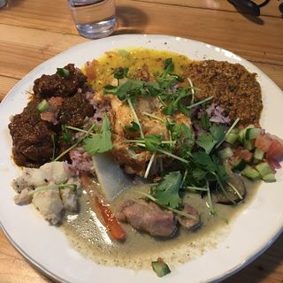 あいがけ3種盛り(スパイスカレーまるせ )