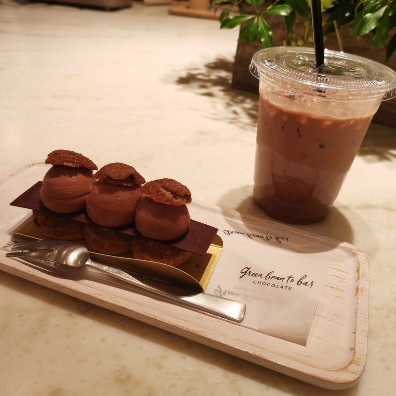 チョコレートドリンク(グリーンビーントゥバーチョコレート 中目黒本店)
