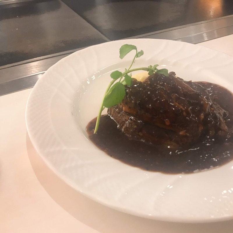 ロッシーニ(赤白 阪急三番街店)