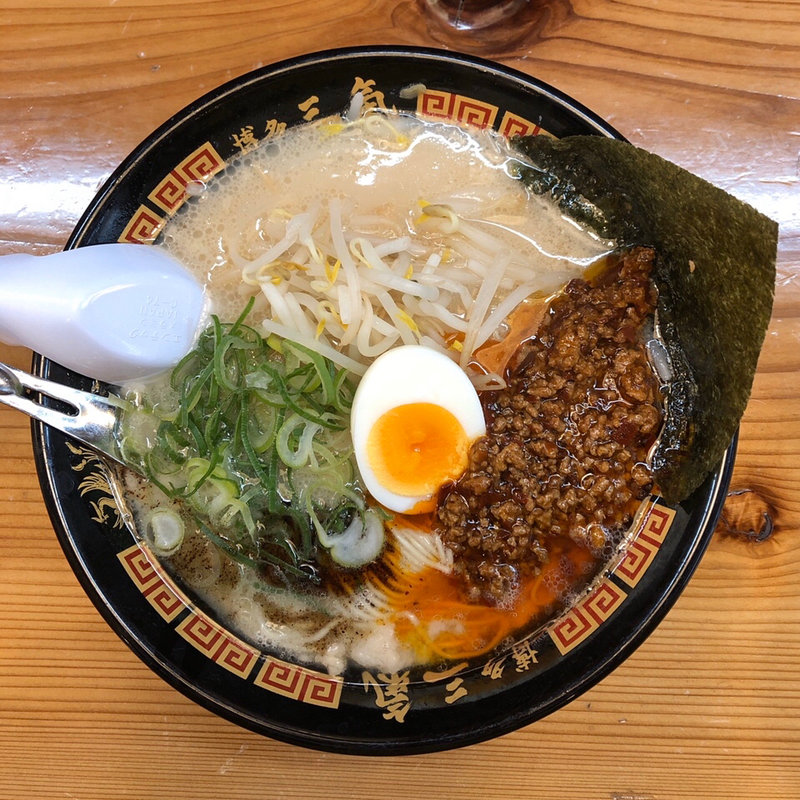 三氣ラーメン(ラーちゃん専門店 博多三氣 筑紫野店)