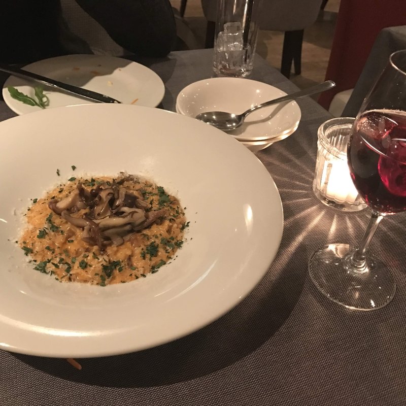 (BRASSERIE monochrome)