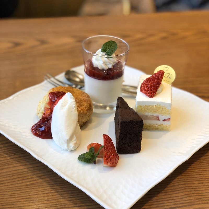 アフタヌーンティー(サロン・ド・テ・チュチュ)