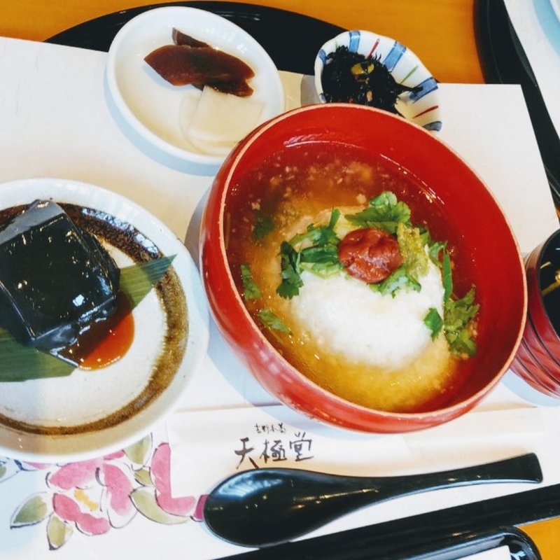 春の御膳(吉野本葛 天極堂 奈良本店)