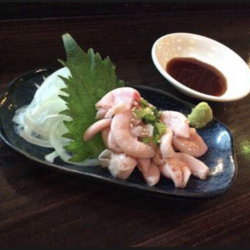 こぶくろ刺し(もつ焼 煮込み ヤリキ 上野総本店)