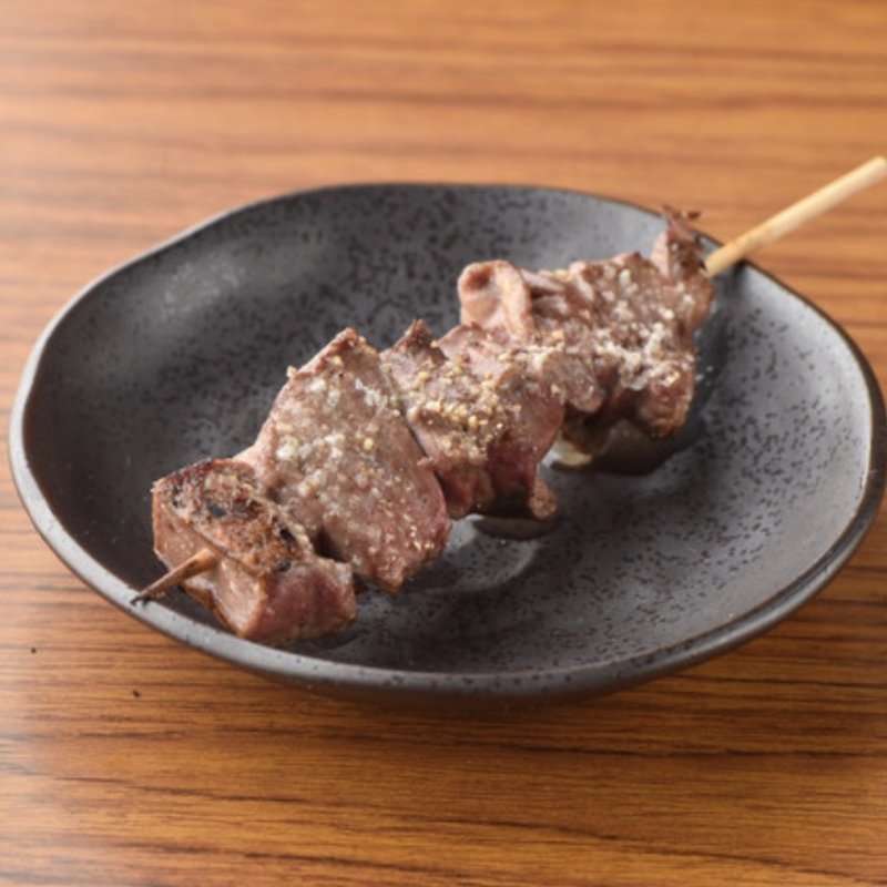 はつ（心臓）(もつ焼 煮込み ヤリキ 上野総本店)