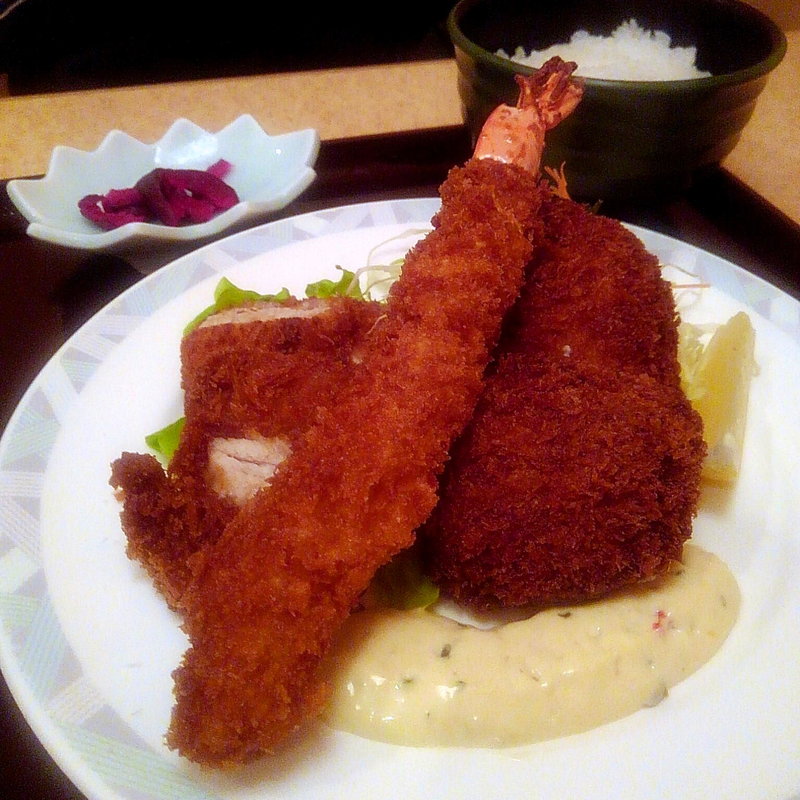 港町フライ定食(港町レストラン 鮮)