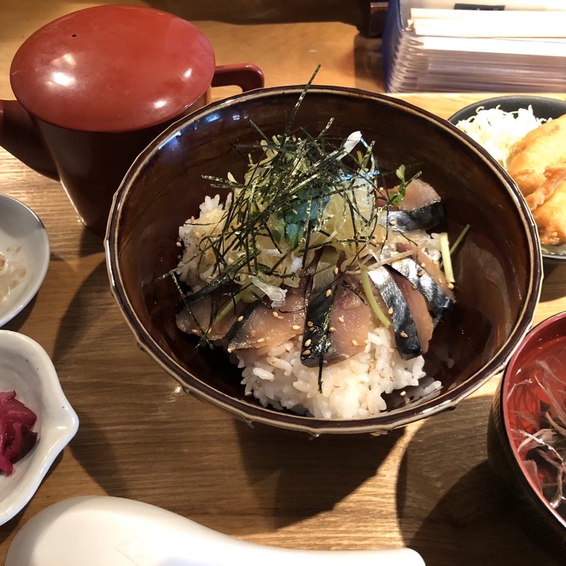 究極のさばの漬け丼定食(とろさば料理専門店 SABAR 浜松町大門店)
