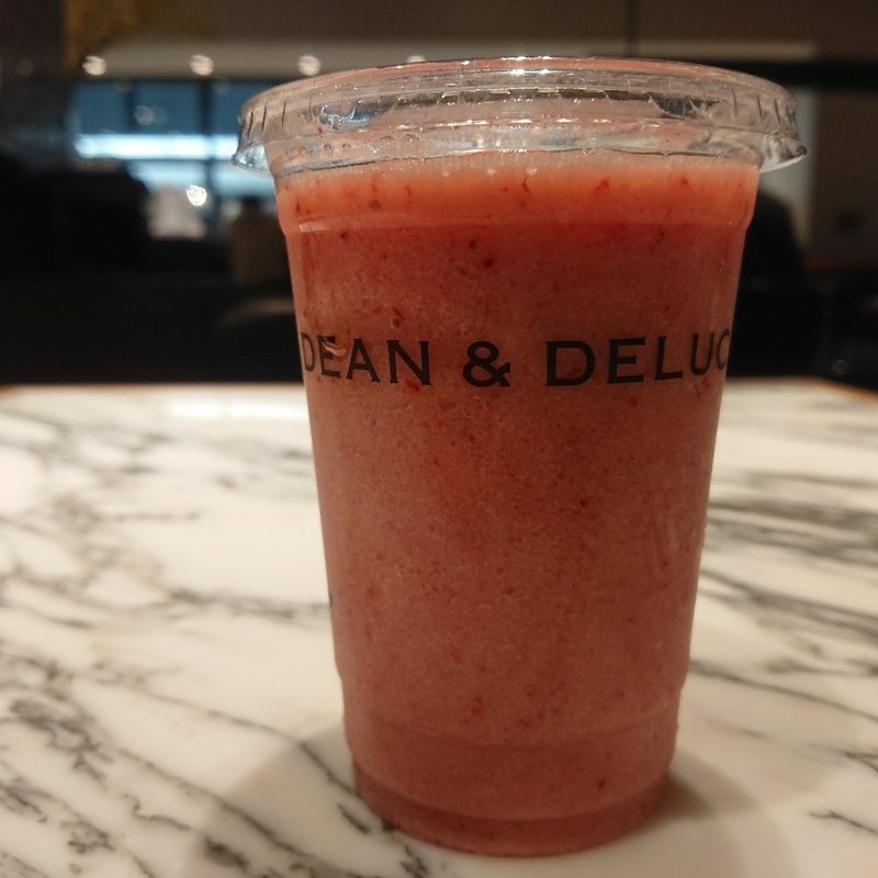 ストロベリー&トマト(DEAN & DELUCA カフェ クリスタ長堀)