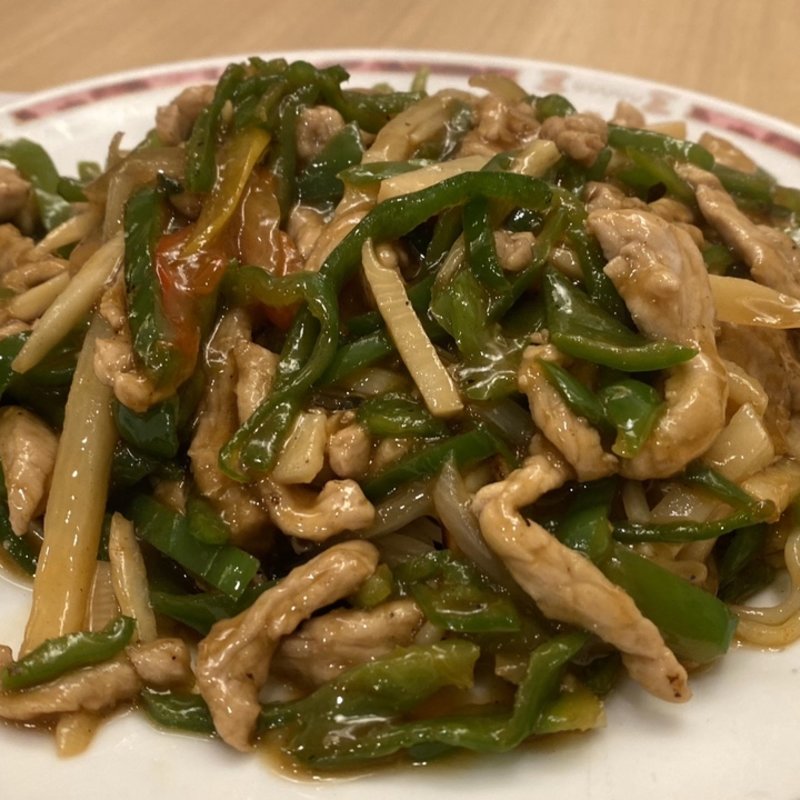 豚肉とピーマンの細切り炒め（大）(中華レストラン みつい)