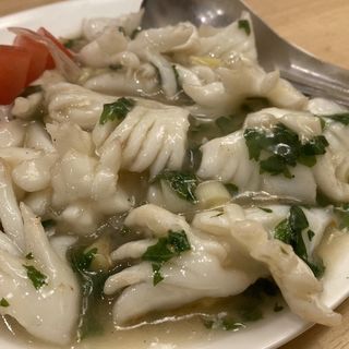 イカと大葉の塩炒め(中華レストラン みつい)