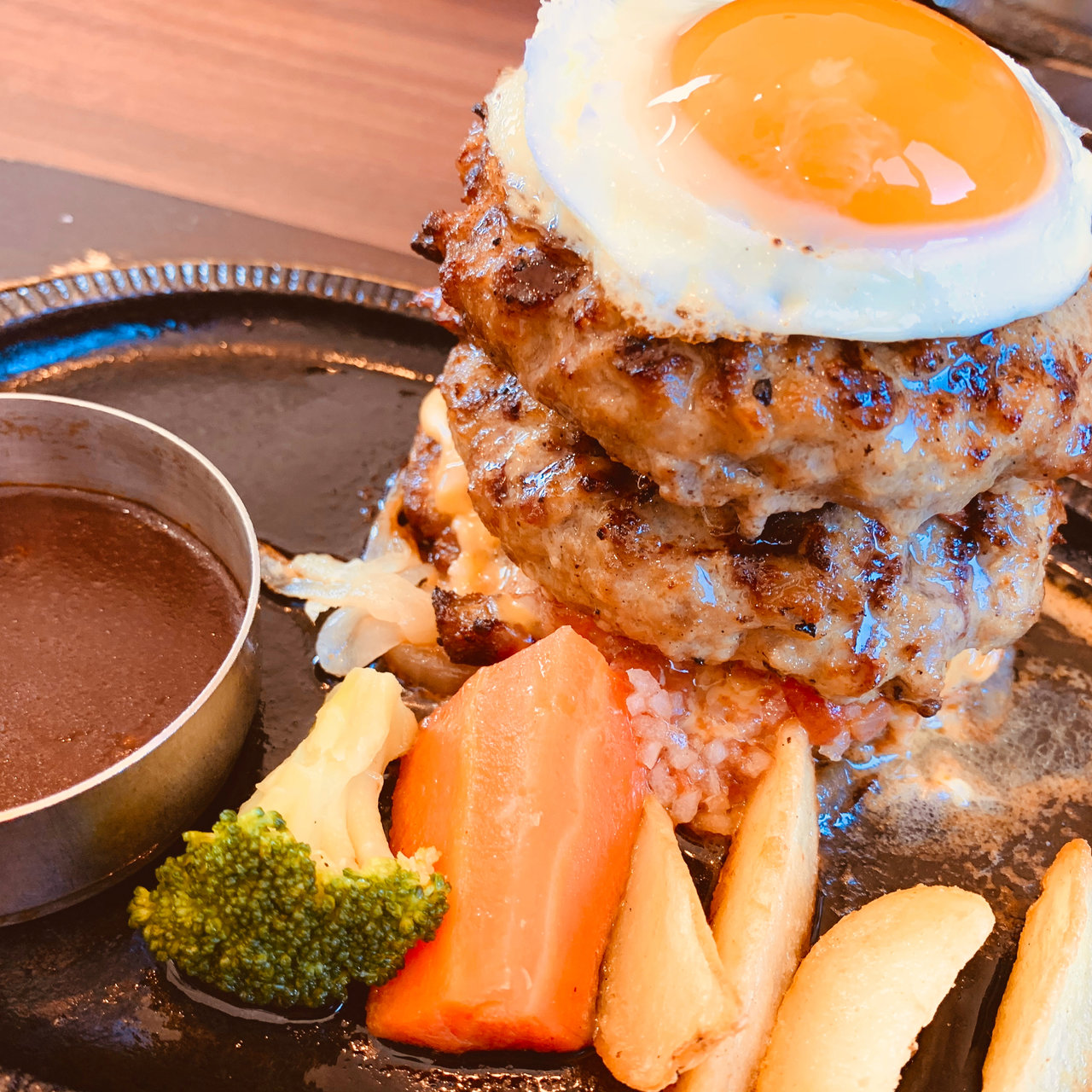 ワイルドトリプルハンバーグ スエヒロ館 川崎店 の口コミ一覧 おいしい一皿が集まるグルメコミュニティサービス Sarah