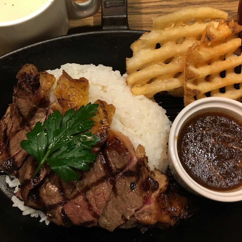 サーロインカットステーキ(STEAK & CAFE by DexeeDiner)