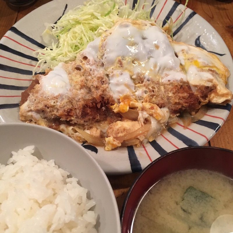 かつ煮定食(かつ屋)