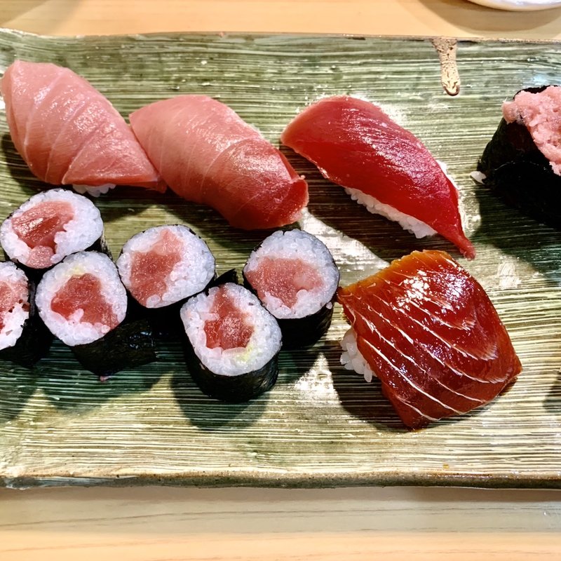 まぐろづくしセットのお寿司(咲乃家)