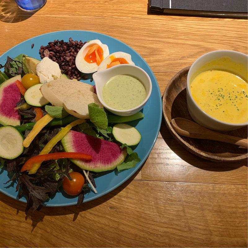 20品目の栄養たっぷりPOWERサラダプレート(New Airy （ニューエアリー【旧店名】ホシヤマ）)