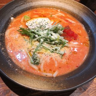 鶏とたっぷり野菜のトマトクリームスープうどん(うどん伊呂波 )