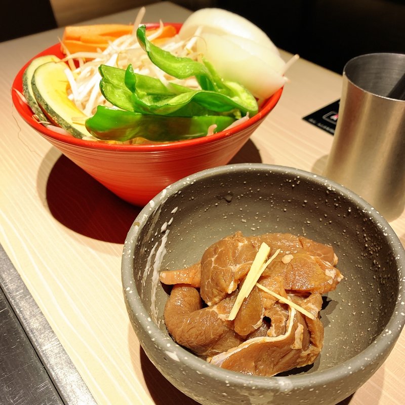 ラムジンギスカン（1人前・野菜付）(松尾ジンギスカン 銀座店)