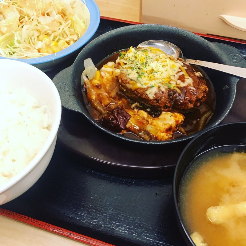チーズビーフハンバーグステーキ定食(松屋 祖師谷大蔵3丁目店)