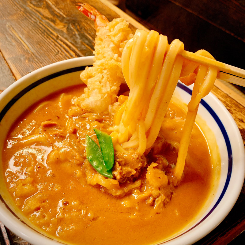 海老天カレーうどん(うどん 兎麦 umugi)