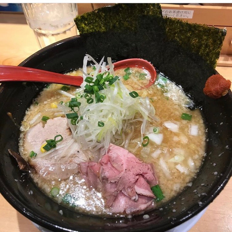(焼きあご塩らー麺 たかはし 上野店 )