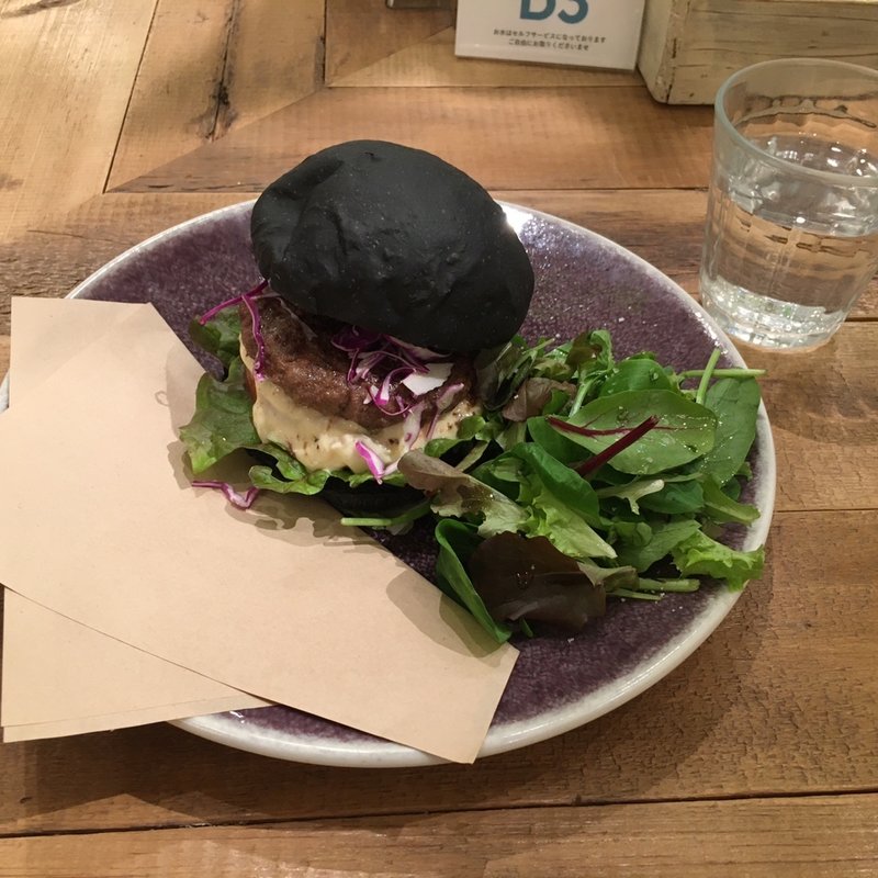 クラシックバーガー(ジェラート ピケ カフェ （gelato pique cafe）)