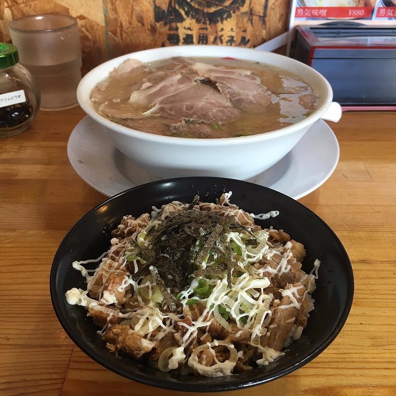 特製ラーメン 味噌 チャーシュー丼 セット(らーめんまるはち )