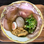 濃厚な鶏のスープ(鈴庵 2号店)