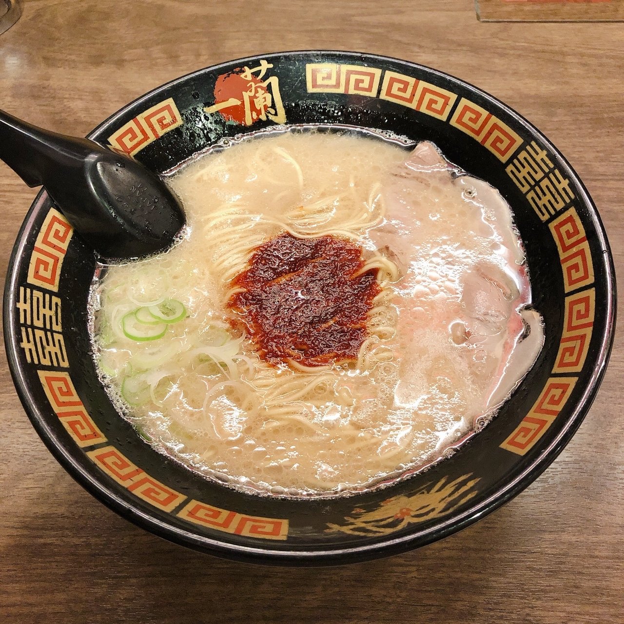 神戸三宮駅周辺でのおすすめ豚骨ラーメンbest16 Sarah サラ