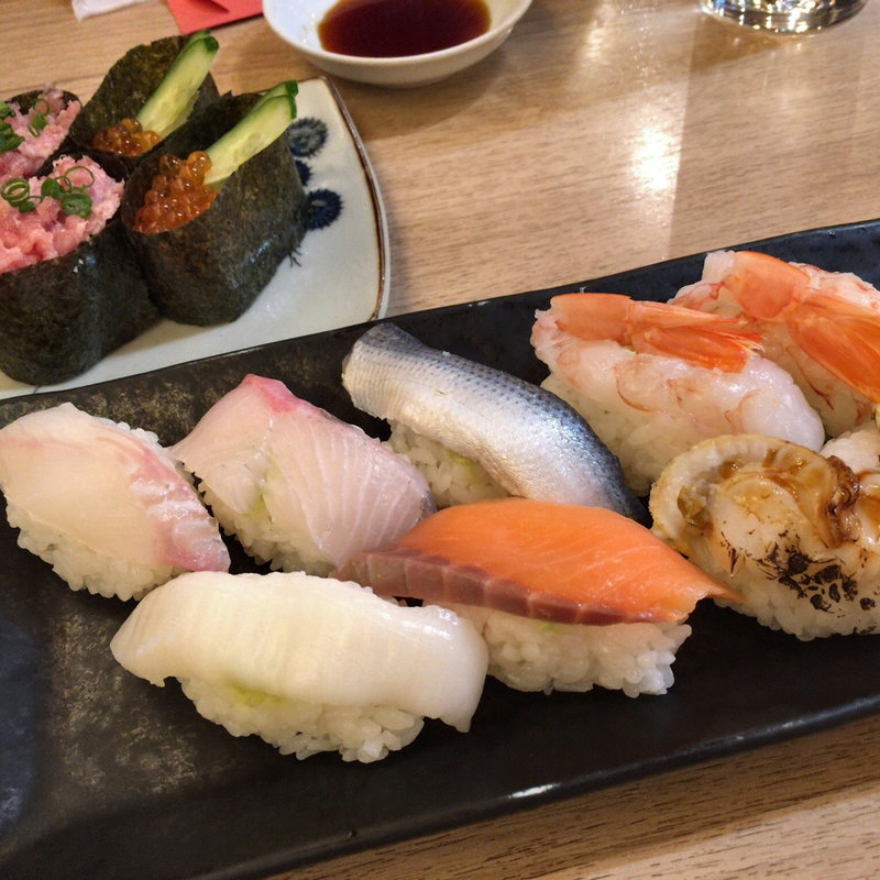 寿司の食べ放題(神楽坂すしアカデミー )