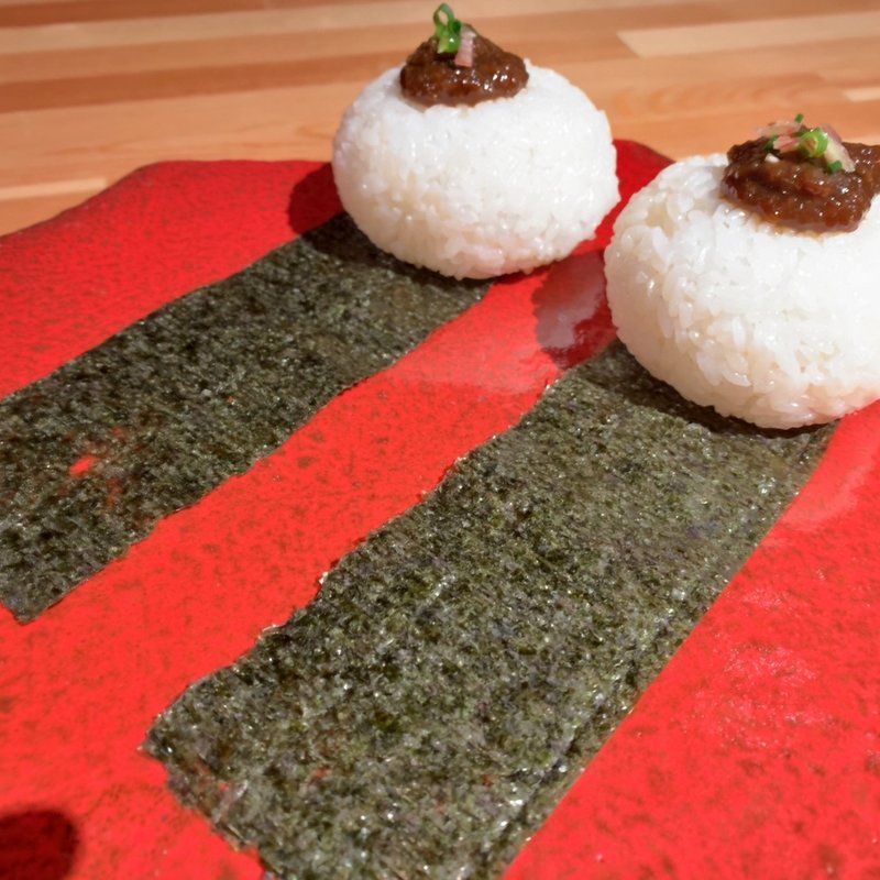 サザエ味噌おにぎり(離島キッチン 札幌店)