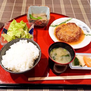 ハンバーグ膳(秋津キッチン)