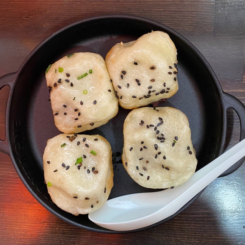 エビ入り 焼き小籠包（4個入り）(博多焼き小籠包1010 てんてん)
