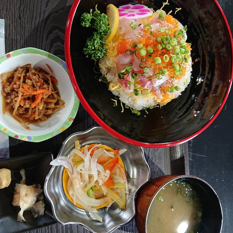 海鮮丼(増田水産)