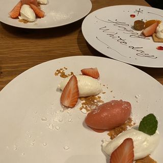 (アルティザン ドゥ ラ トリュフ パリ（Artisan de la TRUFFE Paris）)