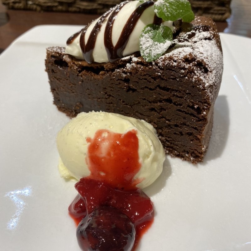 (フェリーチェ)